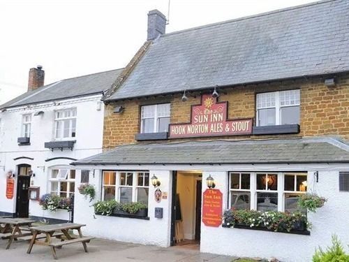 The Sun Inn At Hook Norton Bagian luar foto