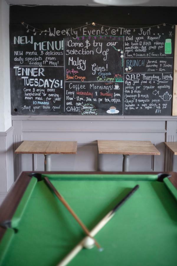 The Sun Inn At Hook Norton Bagian luar foto