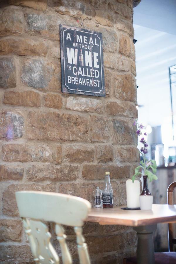 The Sun Inn At Hook Norton Bagian luar foto