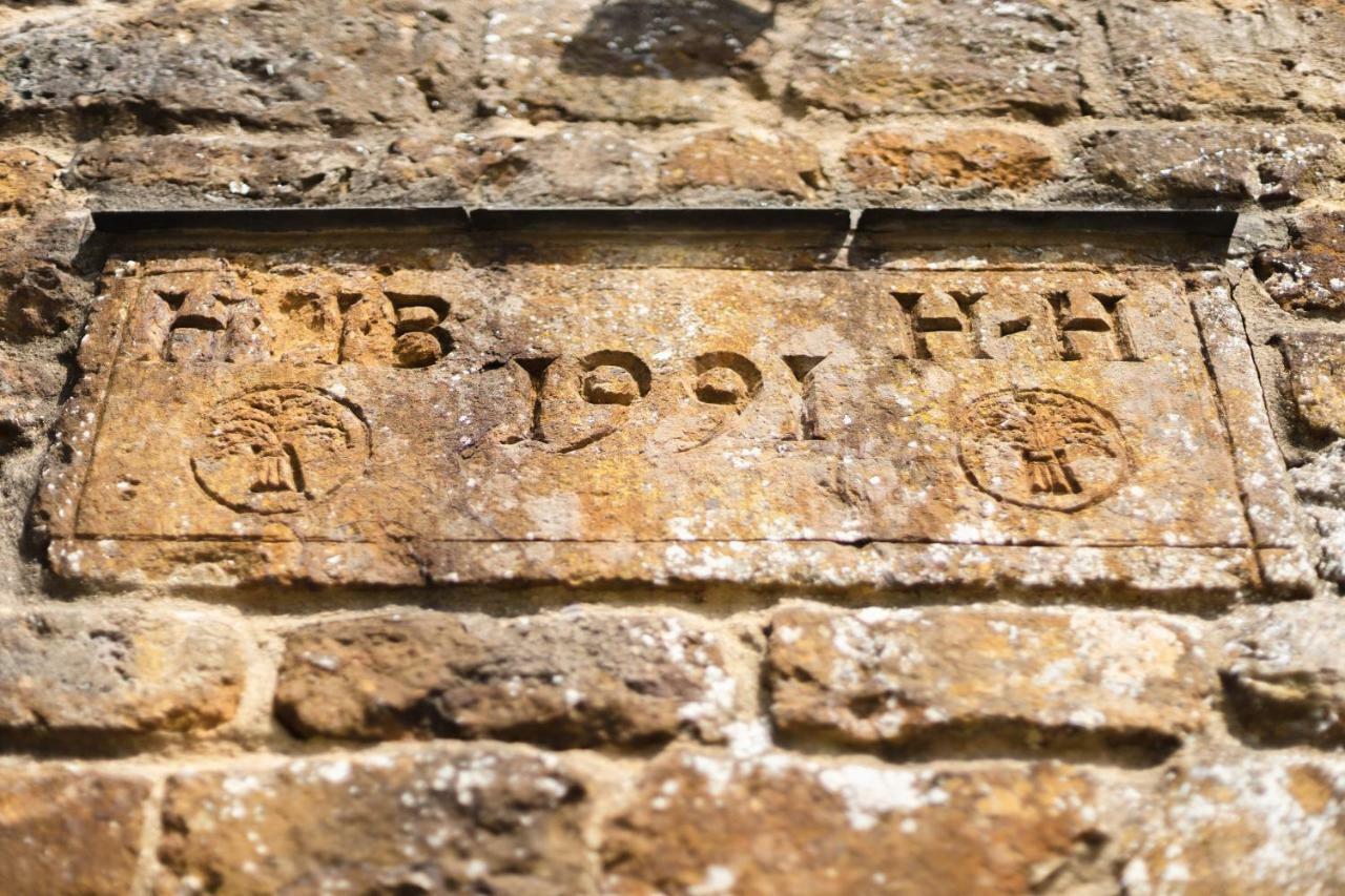 The Sun Inn At Hook Norton Bagian luar foto