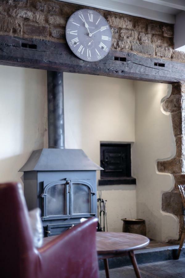 The Sun Inn At Hook Norton Bagian luar foto