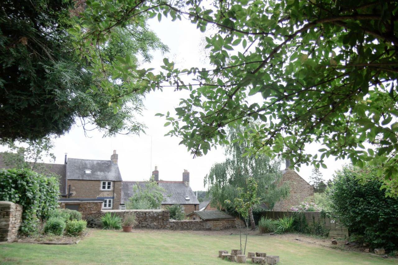 The Sun Inn At Hook Norton Bagian luar foto